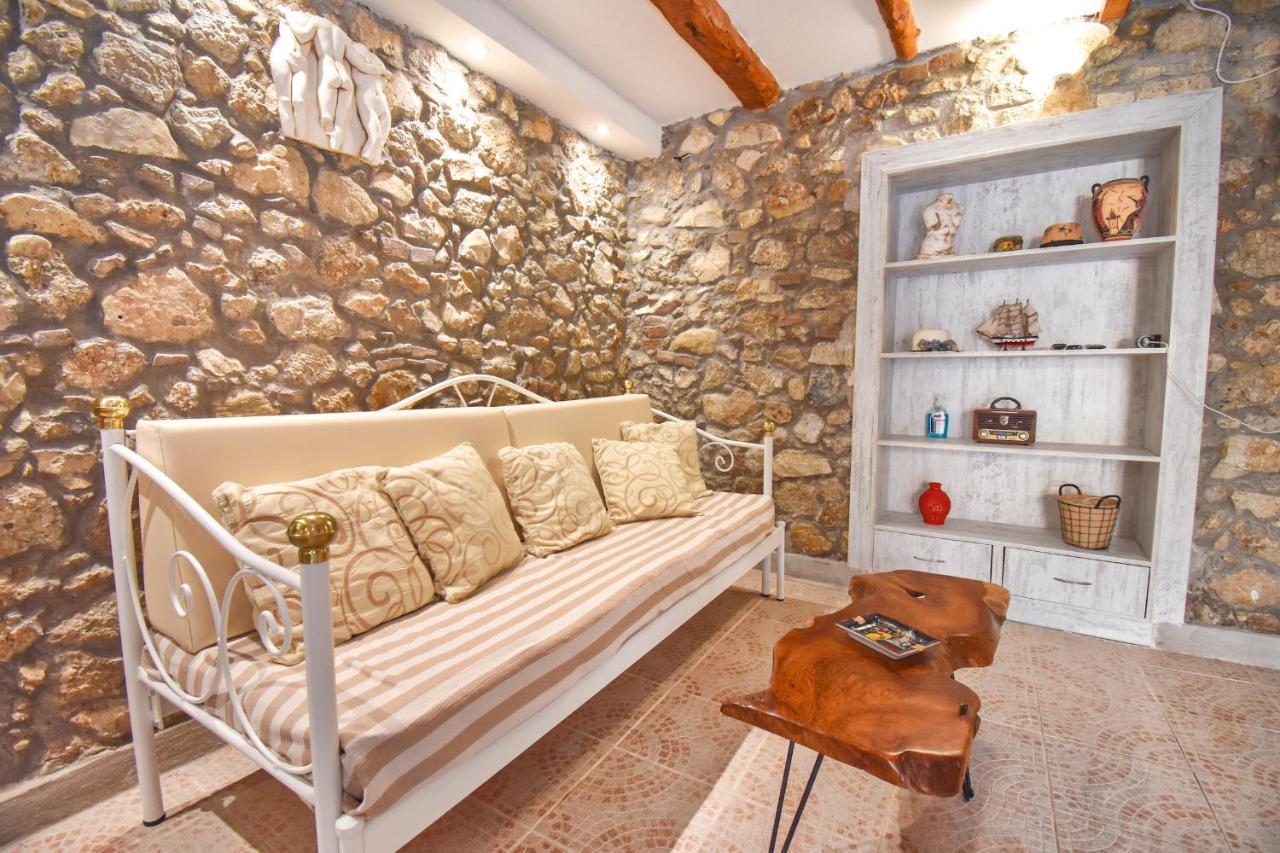 The Stone Suite Moraitika Exterior photo